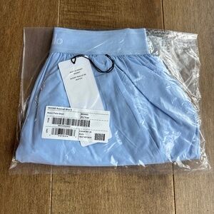 Alo Yoga Match Point Short in Seashell Blue Women's Size Small NEW
